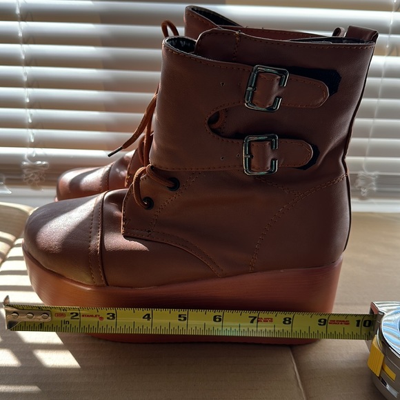 Platform Shoes - Picture 5 of 7